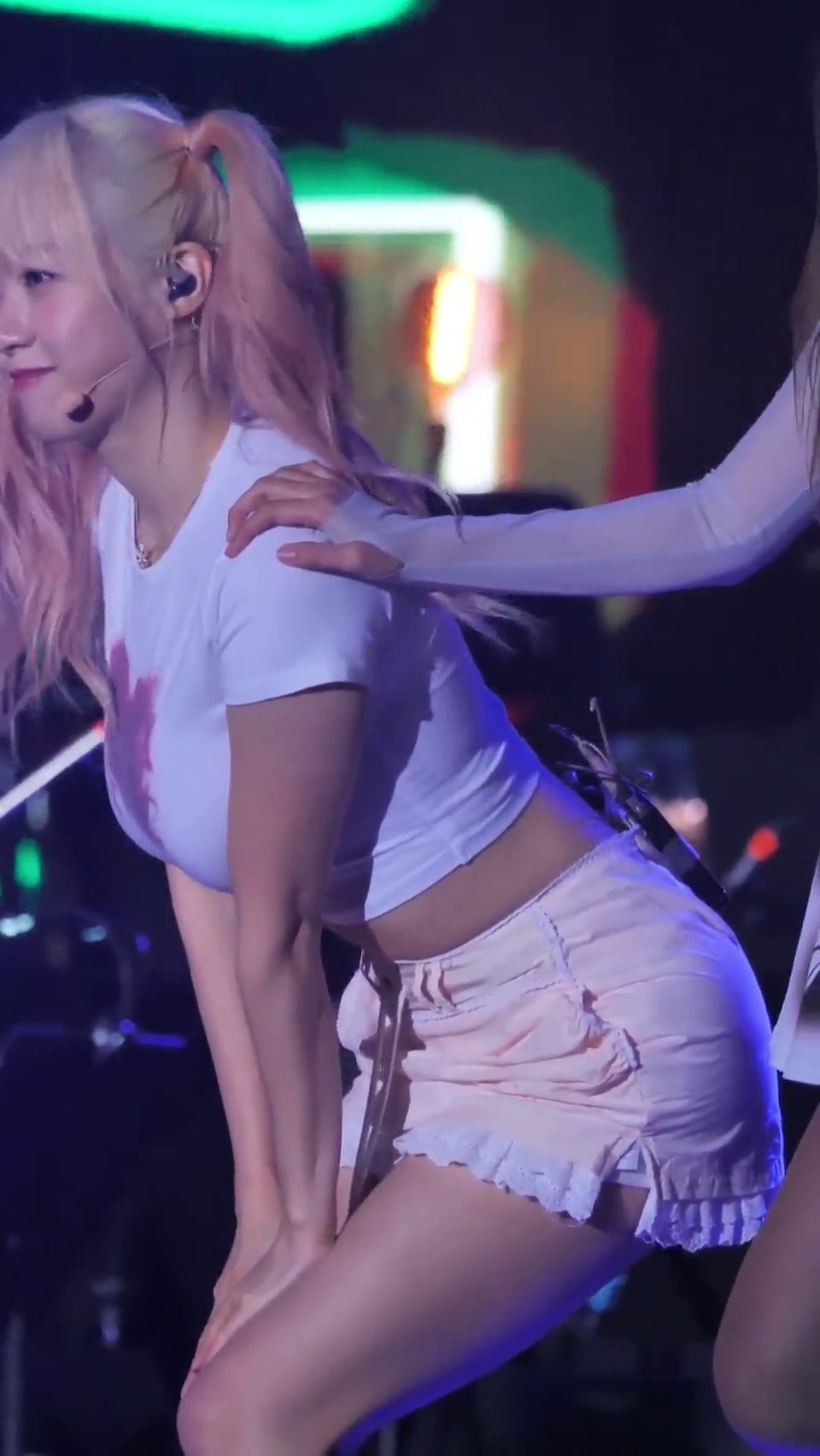 SiGNiATURE Jiwon Showing Off Amazing Dribbling Skills