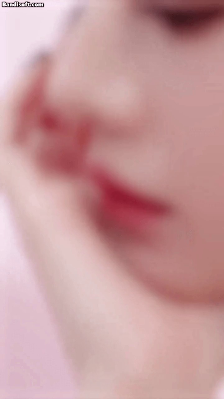 Cho Go-youn-jung Up Close
